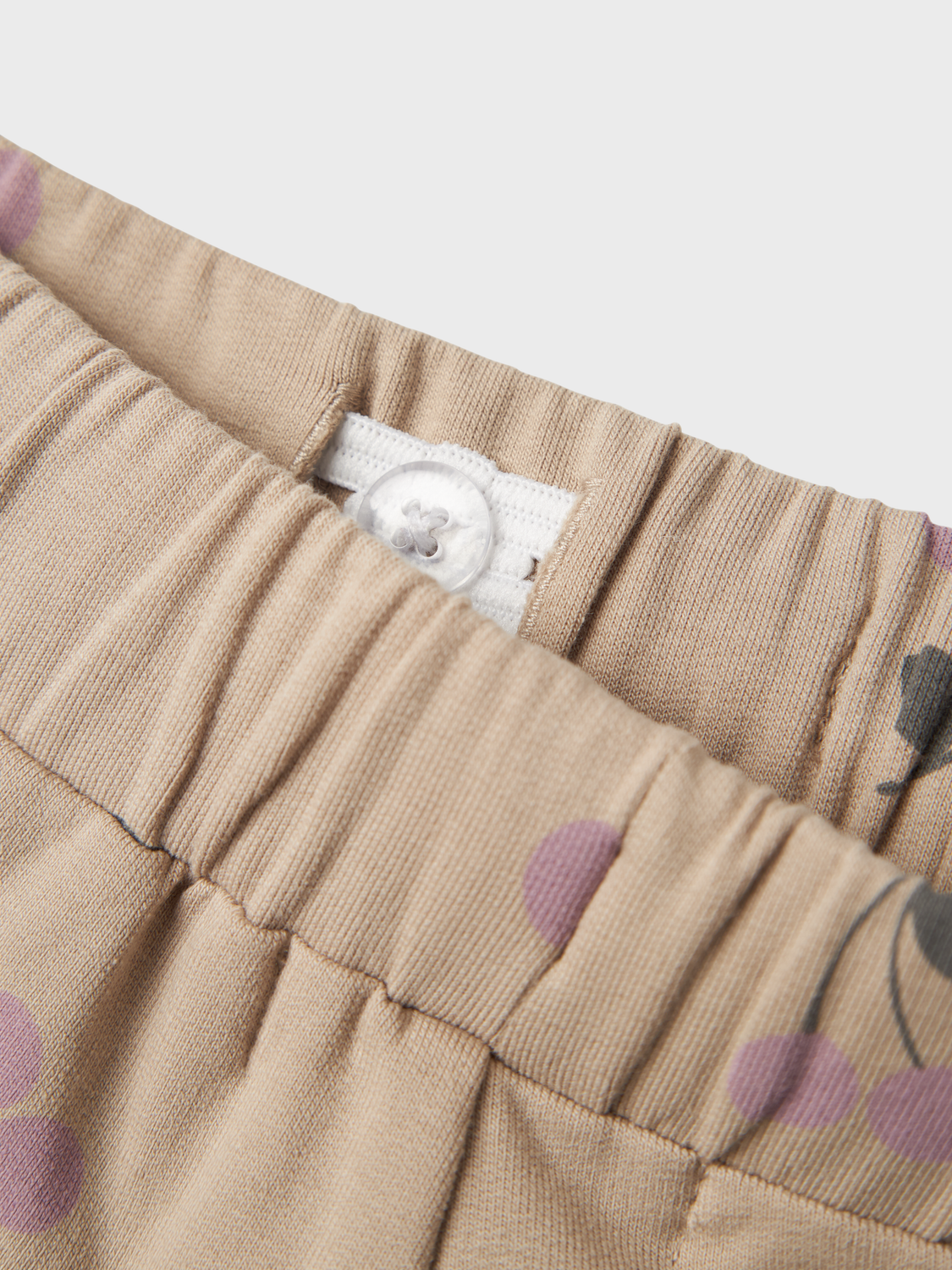 model_shot-front_full